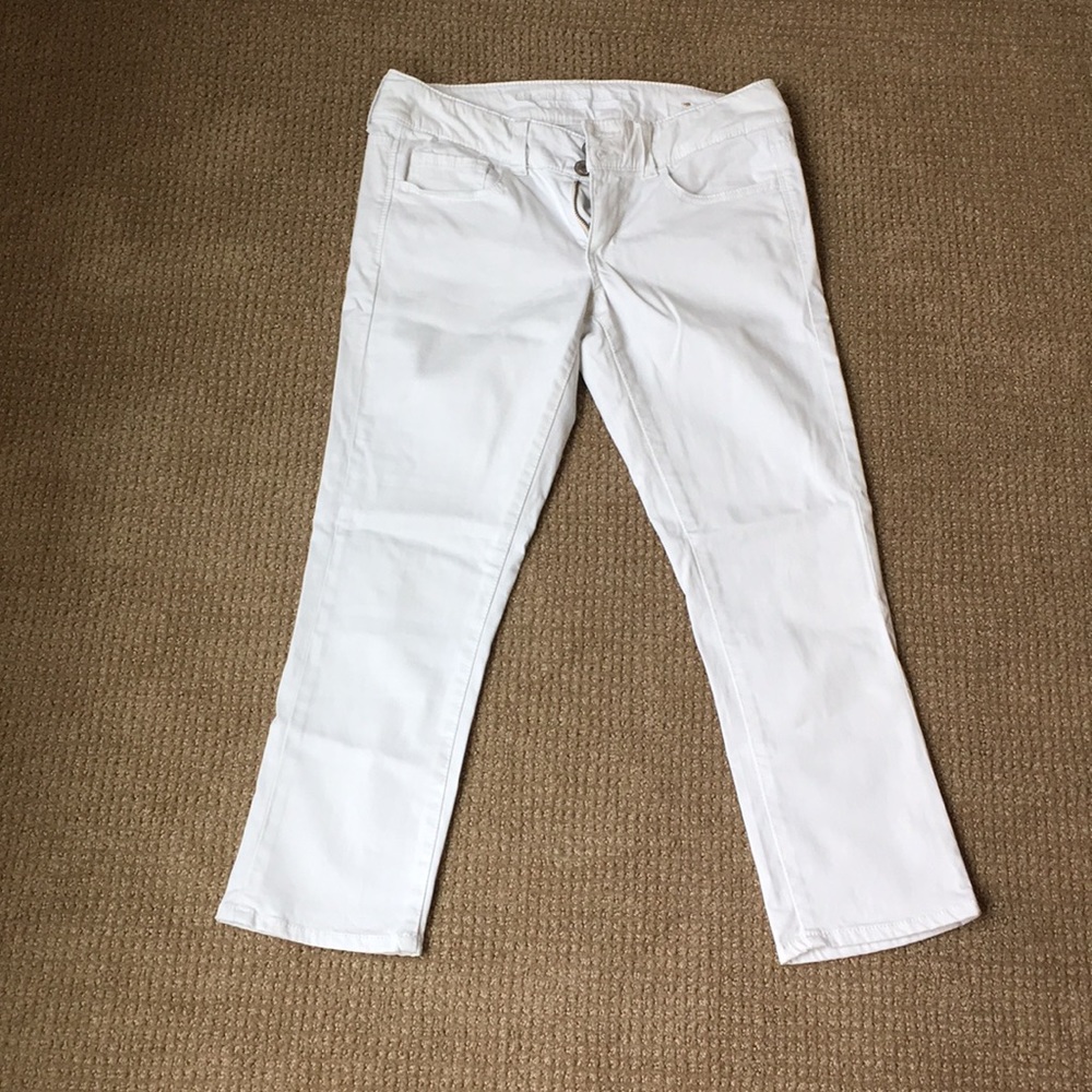 White American Eagle pant
